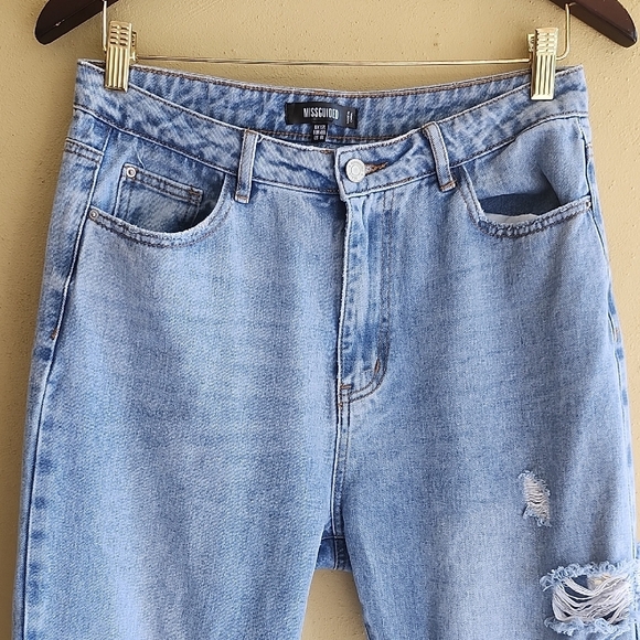 Missguided + Light Blue Distressed Straight Leg Jeans - Picture 3 of 9